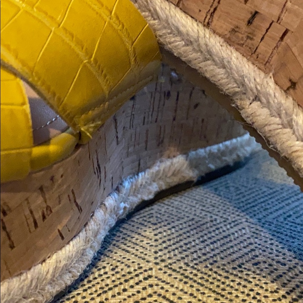 ~Marc Fisher~ NEW Mustard Yellow Platform … - Picture 5 of 7